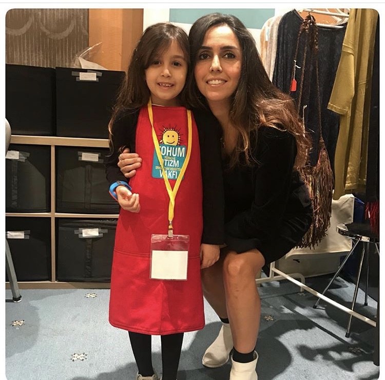 Azra ve Sinem Tohum kermes